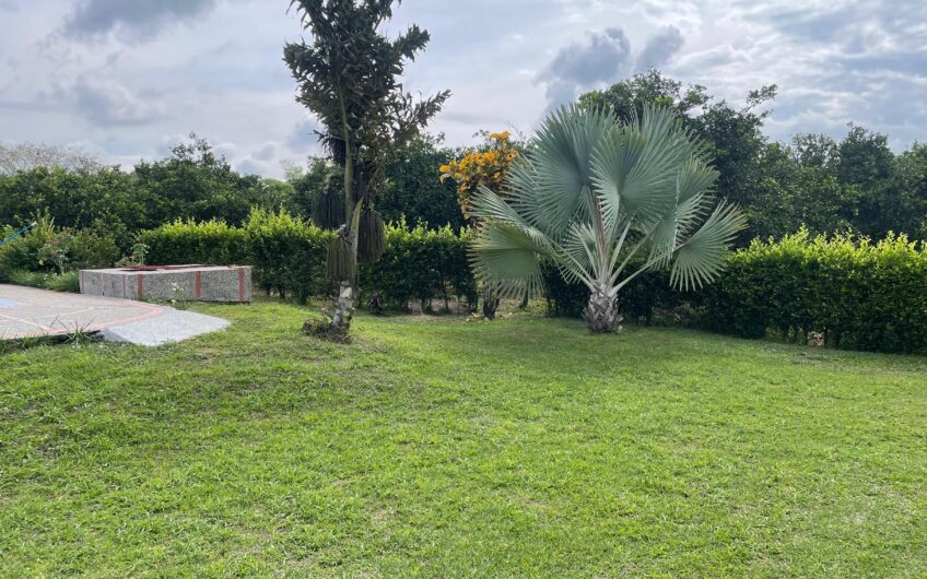 Amplia Casa Campestre para Alquiler Vía al Valle