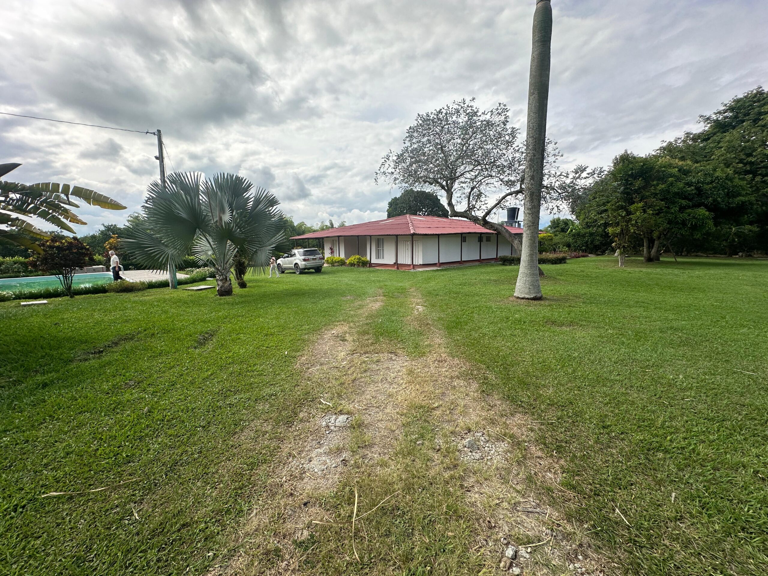 Amplia Casa Campestre para Alquiler Vía al Valle