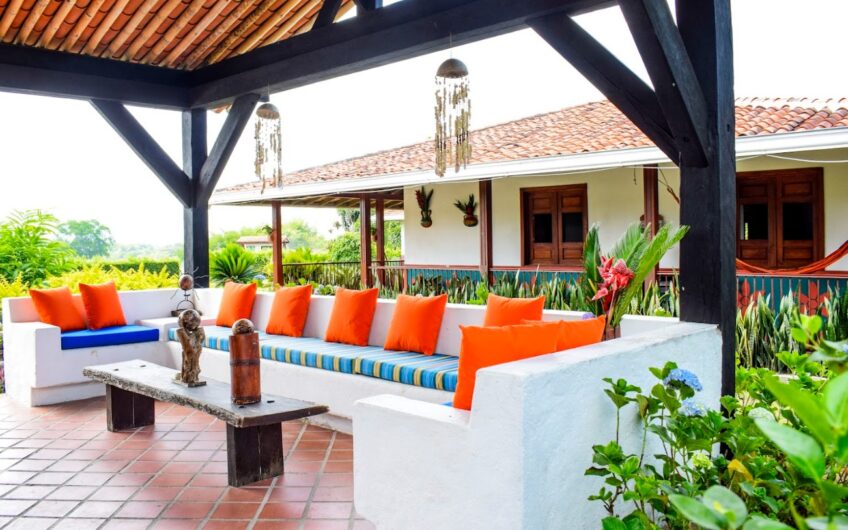 Casa Campestre para la Venta – Montenegro, Quindío