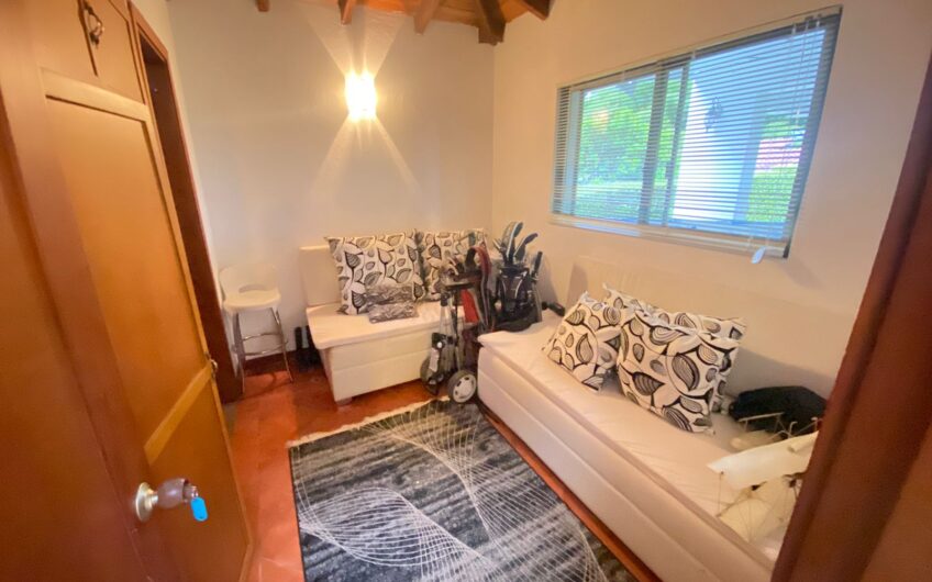 Casa para la Venta en Condominio Campestre – Vía al Caimo Aeropuerto