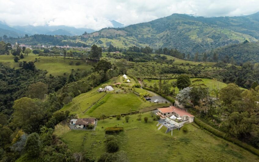 Espectacular Hotel para la Venta en Salento Quindío