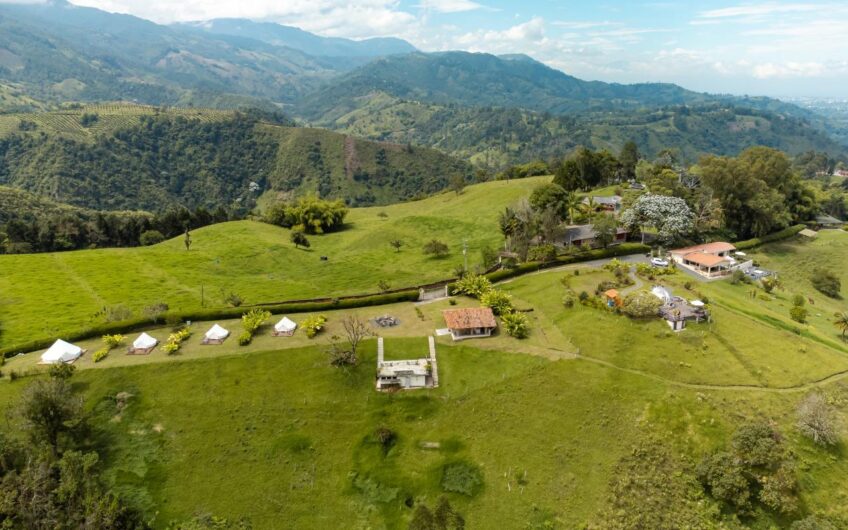 Espectacular Hotel para la Venta en Salento Quindío