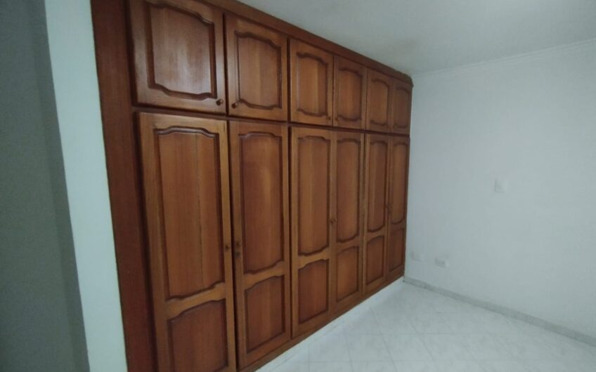 Edificio para la Venta con excelente ubicación en el Sector del Granada