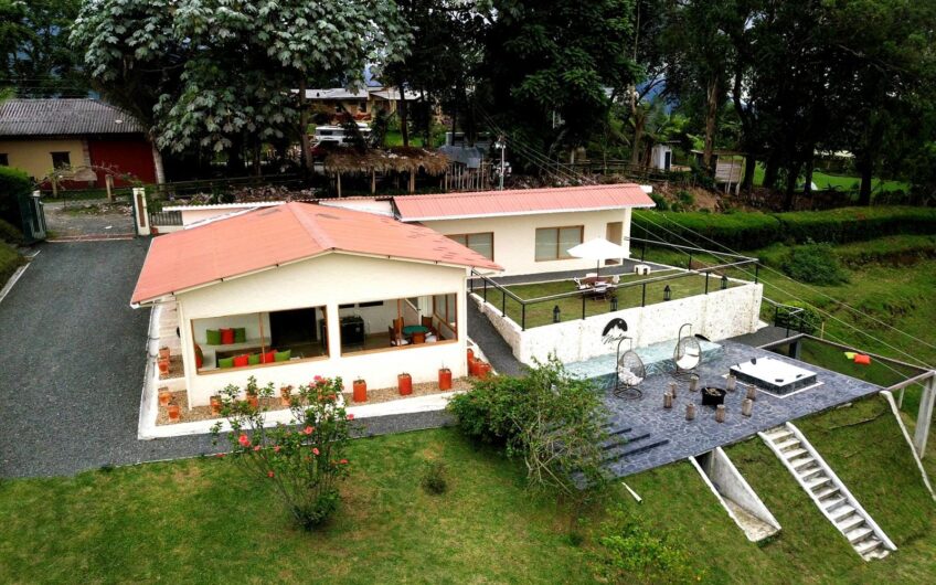 Espectacular Hotel para la Venta en Salento Quindío