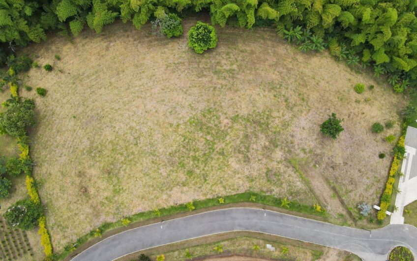 Lote para la Venta en la Tebaida en conjunto cerrado