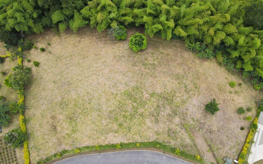 Lote para la Venta en la Tebaida en conjunto cerrado