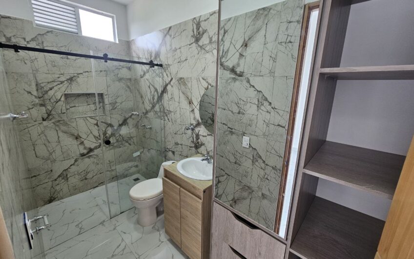 Hermosa Casa Campestre para la Venta – Via a Caicedonia