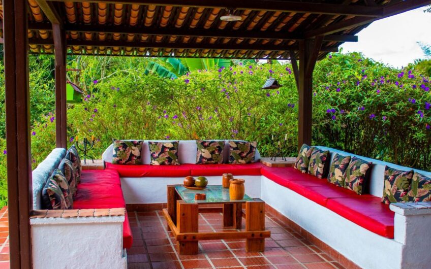 Casa para la Venta en Condominio Campestre – Vía a Montenegro