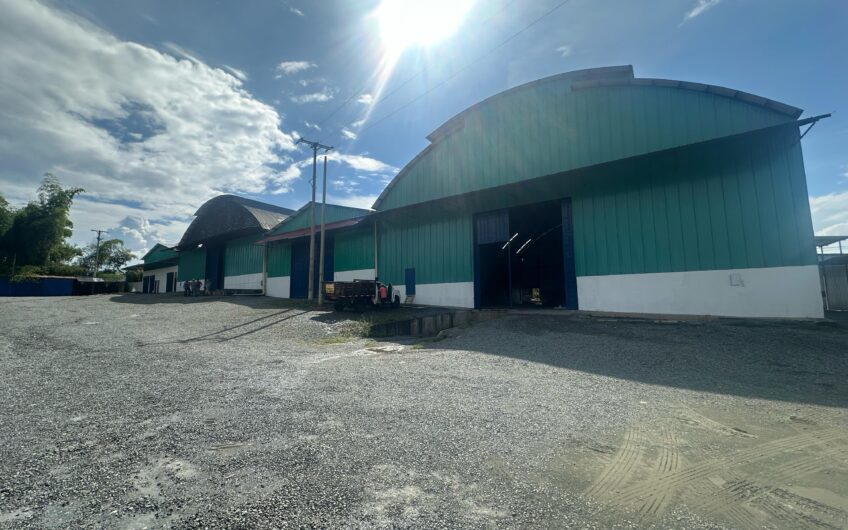 BODEGAS Y OFICINAS EN ALQUILER – VÍA LA TEBAIDA, QUINDÍO
