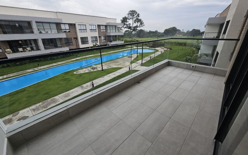 Apartamento Campestre vía al Club Campestre en Renta