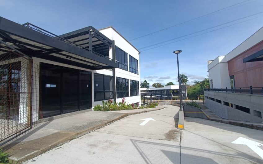 Locales Comerciales para Venta y Alquiler en espectacular Mall Vía Circasia a Armenia