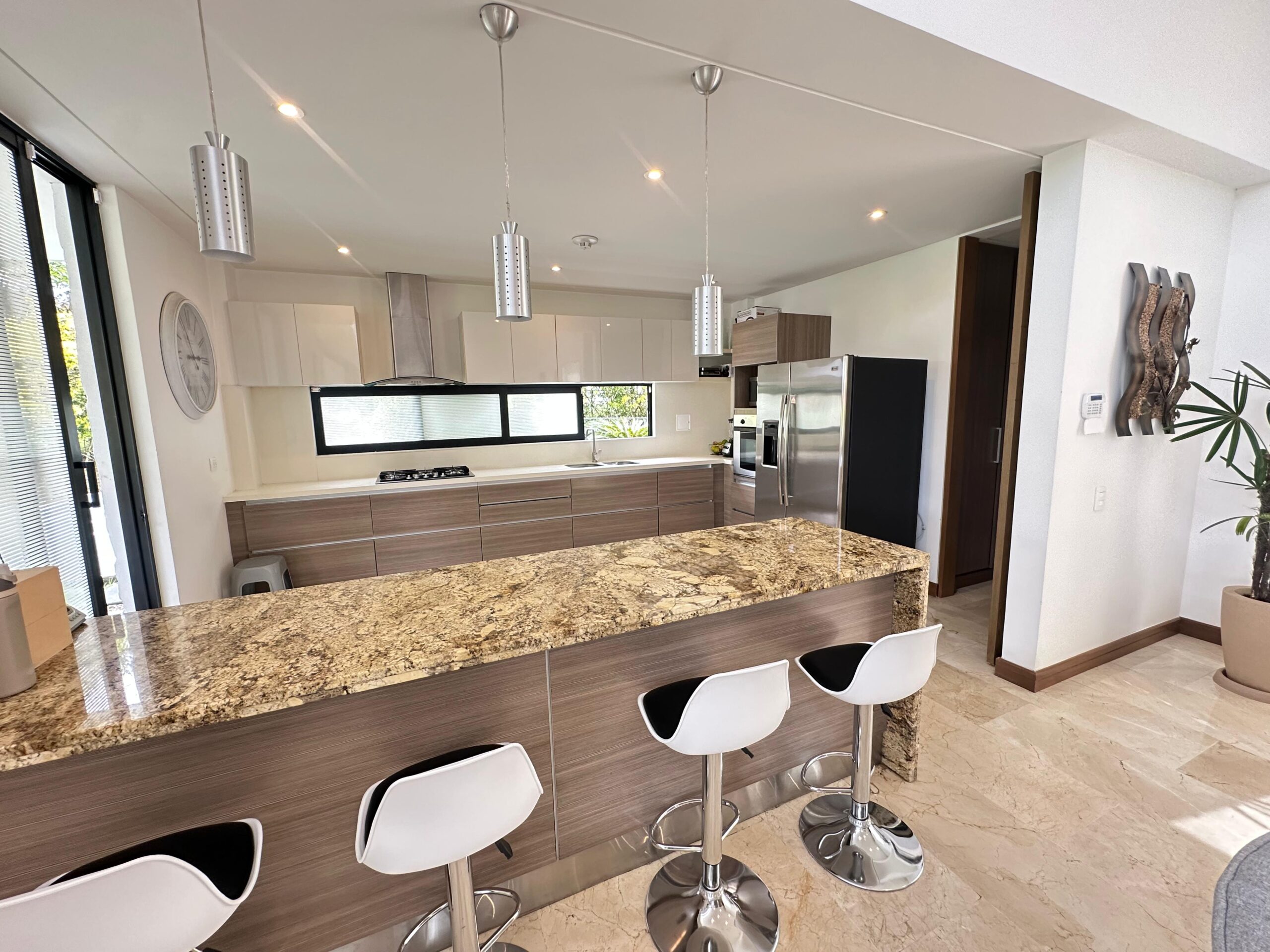 Exclusiva Casa Condominio para la Venta en la Avenida Centenario