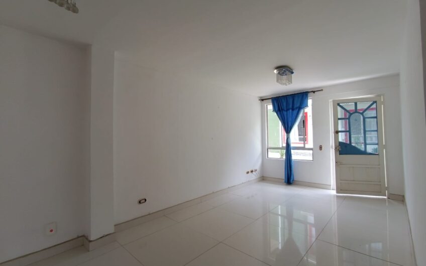 Casa para la Venta en Condominio al Sur de Armenia en sector Estadio Centenario
