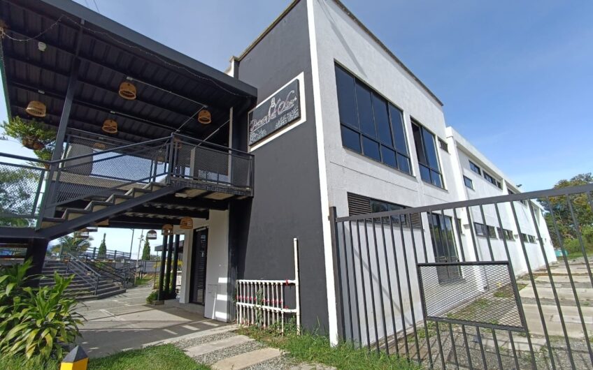 Locales Comerciales para Venta y Alquiler en espectacular Mall Vía Circasia a Armenia