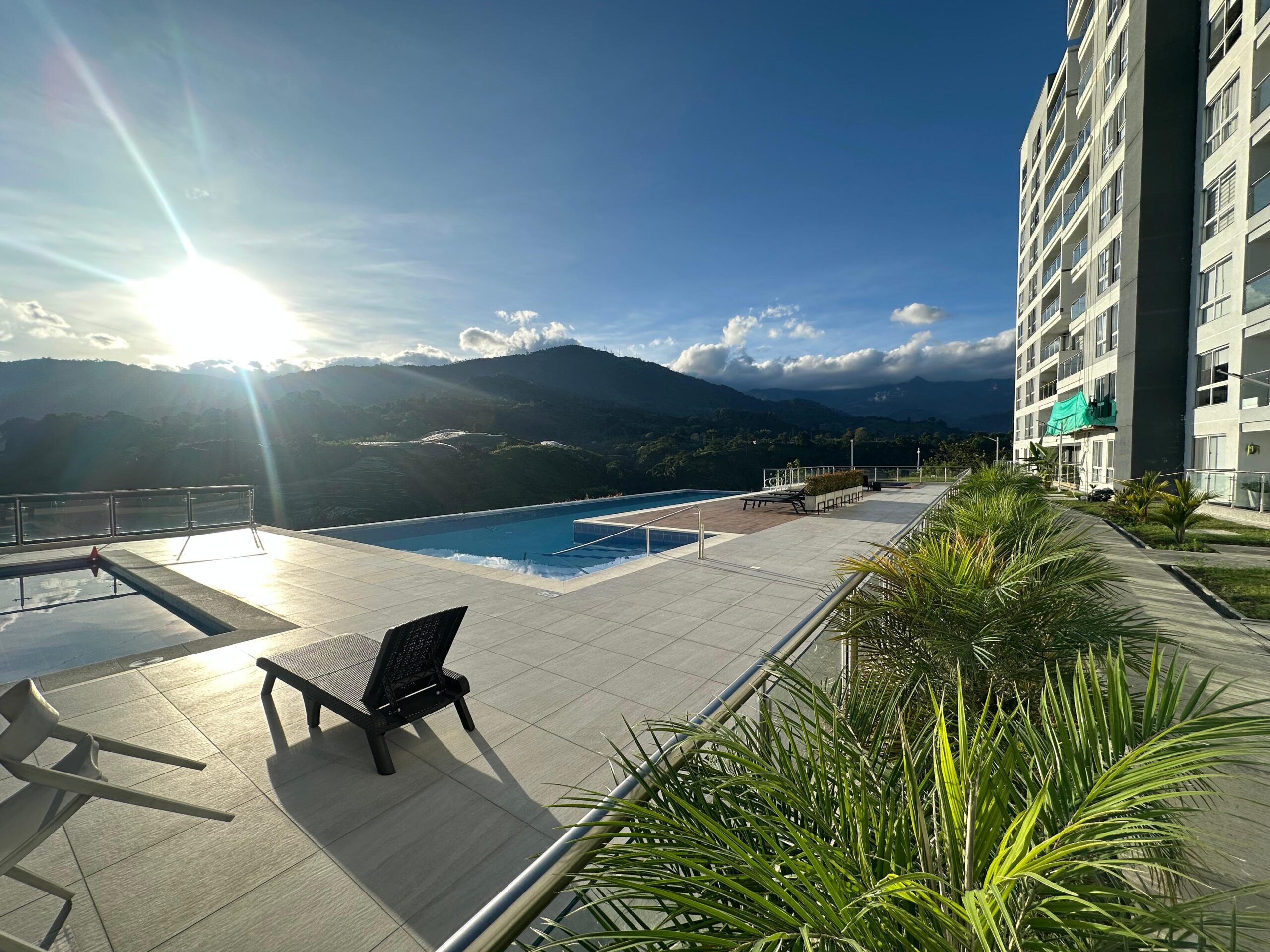 Apartamento Amoblado en Alquiler al Norte de Armenia – Avenida Centenario