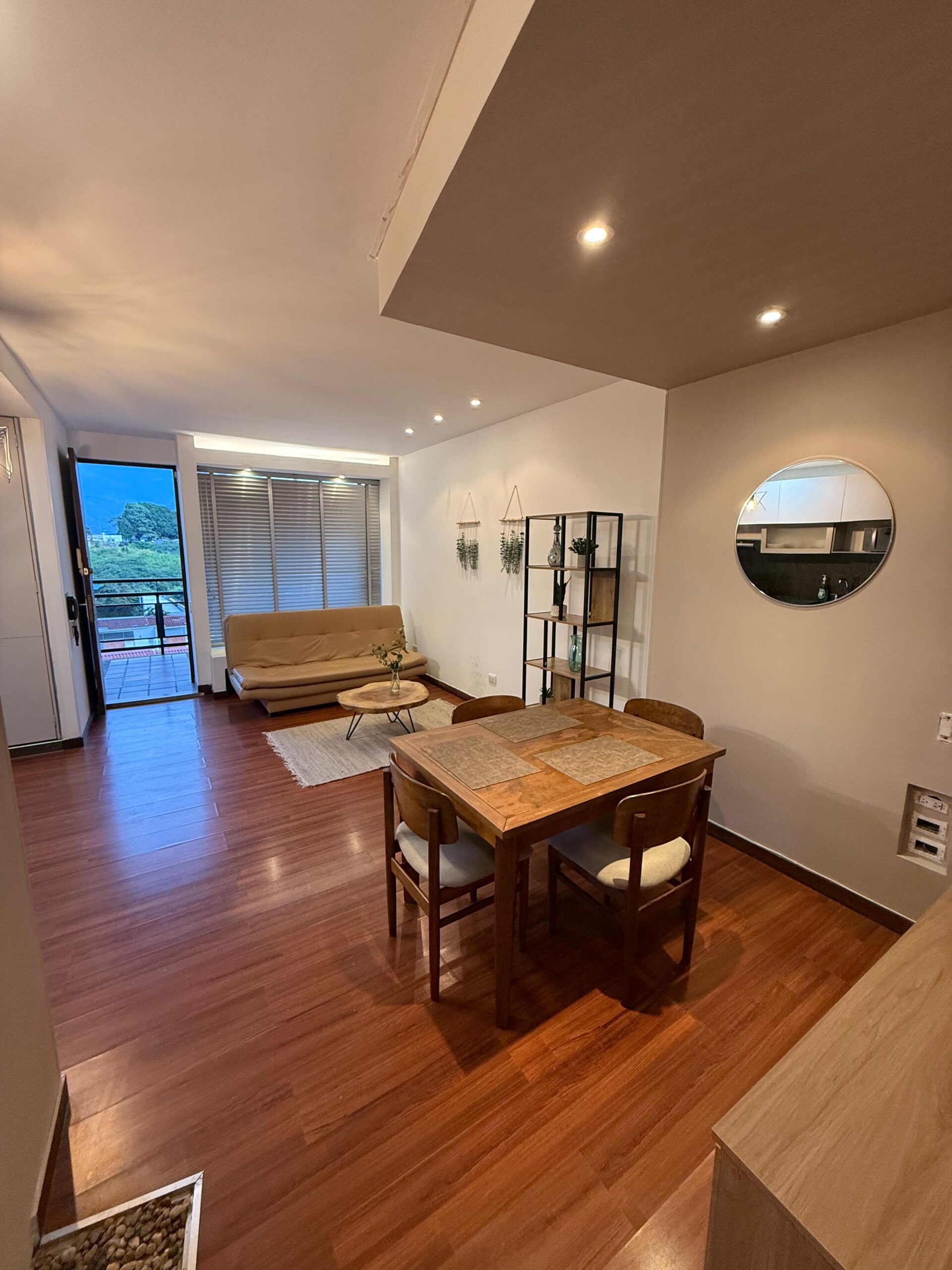 Apartaestudio tipo loft para Alquiler en la Avenida 19 norte