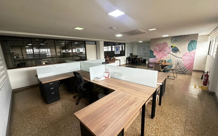 Amplia Bodega para Alquiler sector Jardines al sur de Armenia