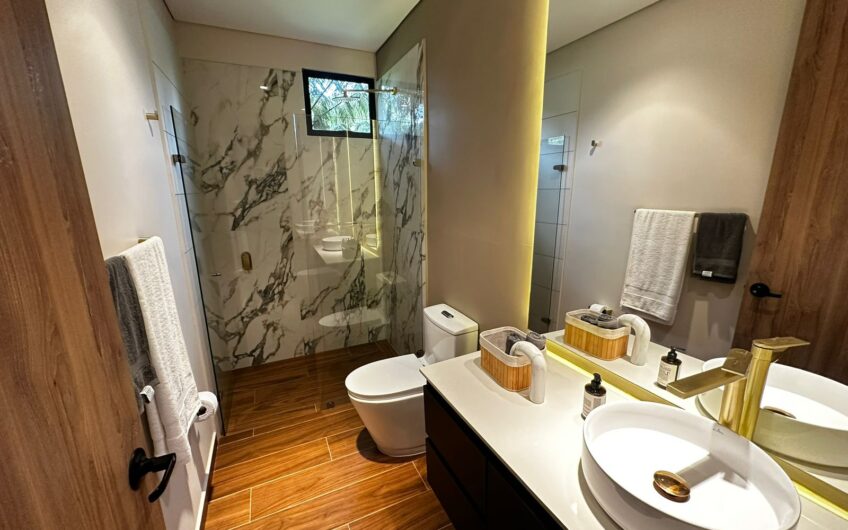 Exclusivo Apartamento Totalmente Nuevo Con Terraza de 80M2 Vista Cordillera en el Condominio la Reserva