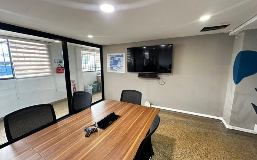 Amplia Bodega para Alquiler sector Jardines al sur de Armenia