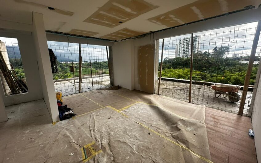 Exclusivo Apartamento Totalmente Nuevo Con Terraza de 80M2 Vista Cordillera en el Condominio la Reserva