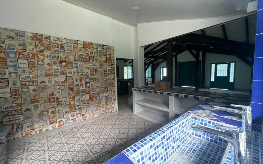 Hermosa Casa Campestre para Alquiler Sector Cenexpo – Uso comercial o Vivienda Familiar