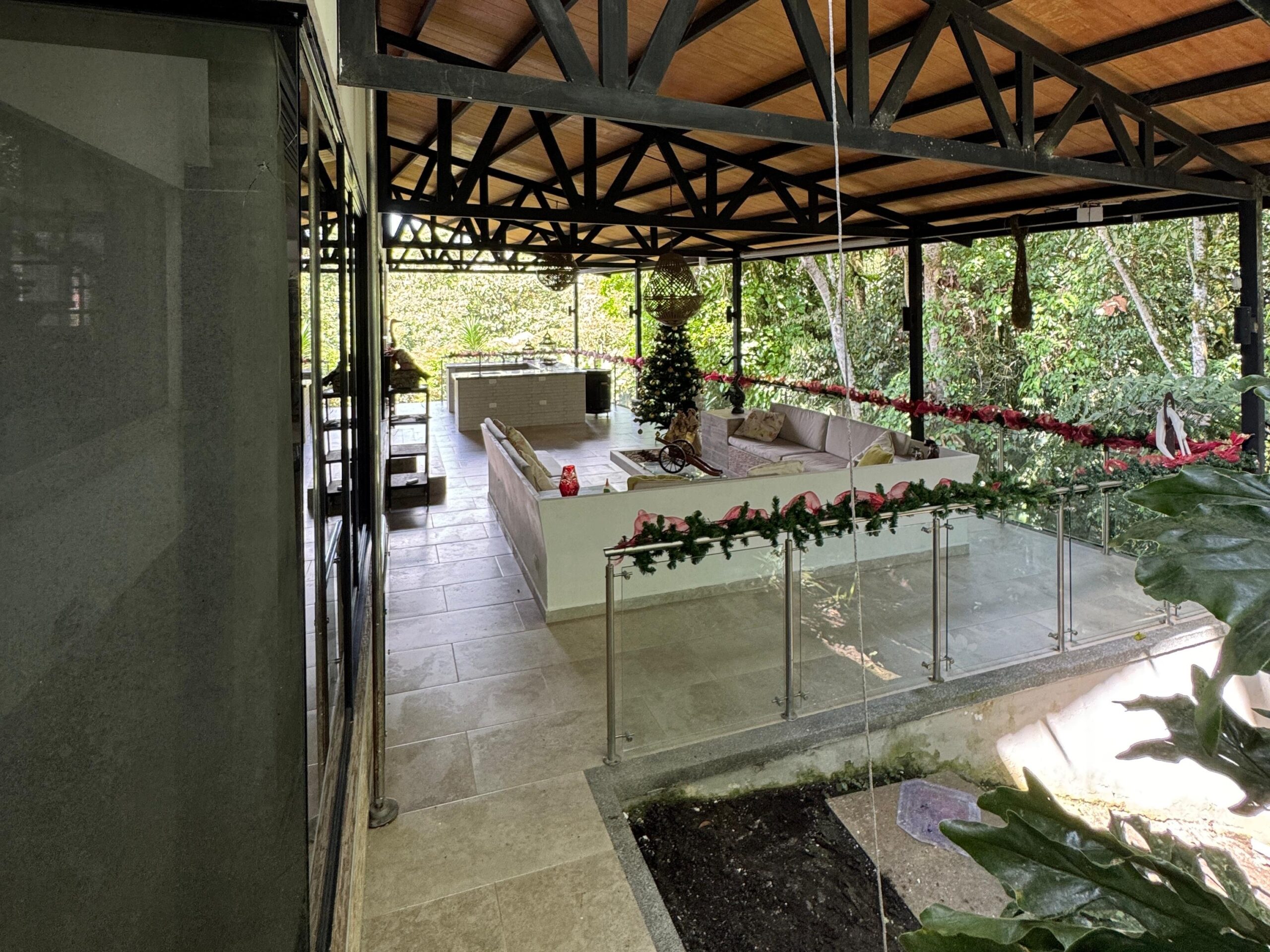 Hermosa Casa Campestre para la Venta – Vía Circasia