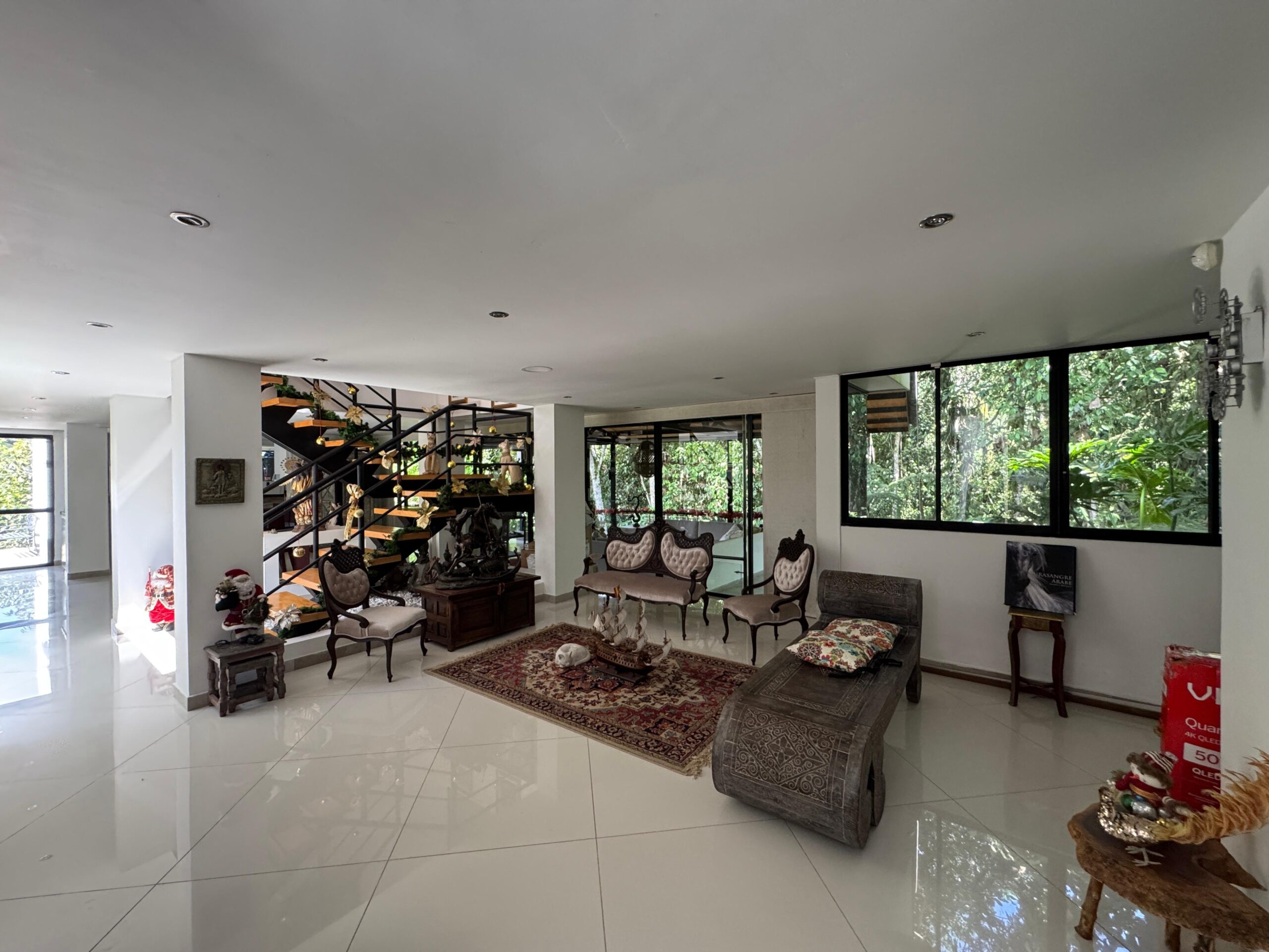 Hermosa Casa Campestre para la Venta – Vía Circasia