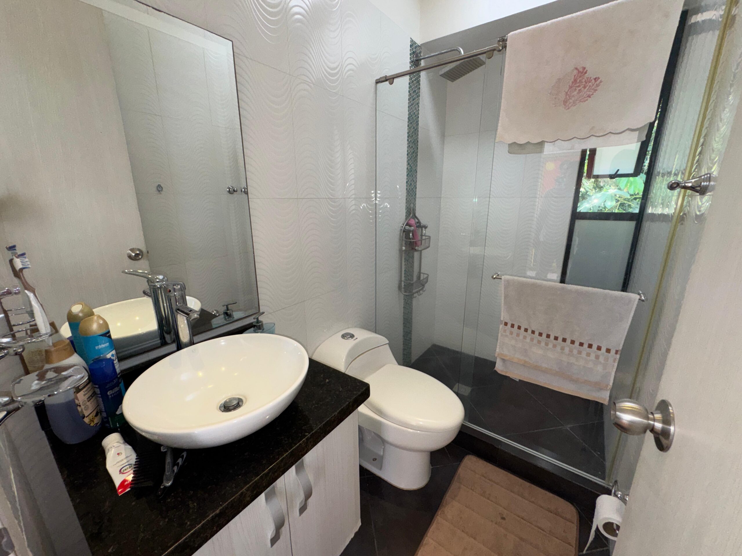 Hermosa Casa Campestre para la Venta – Vía Circasia