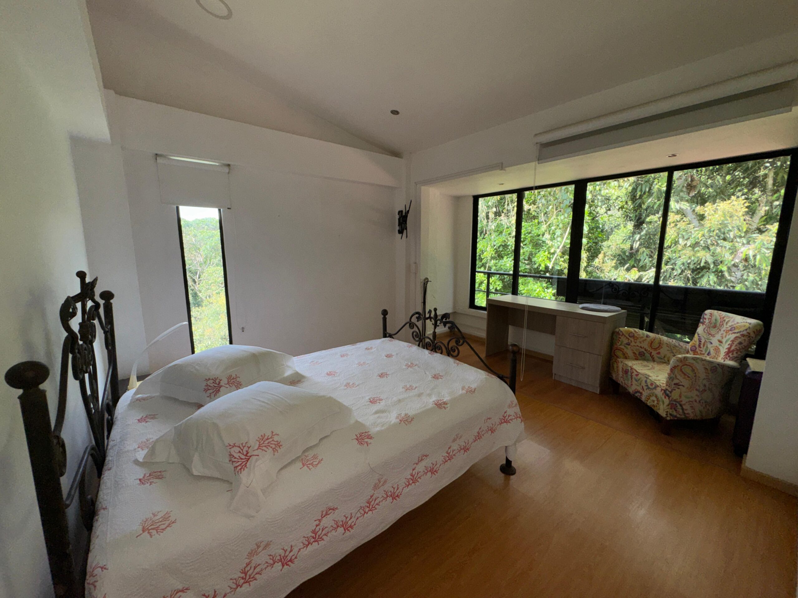 Hermosa Casa Campestre para la Venta – Vía Circasia