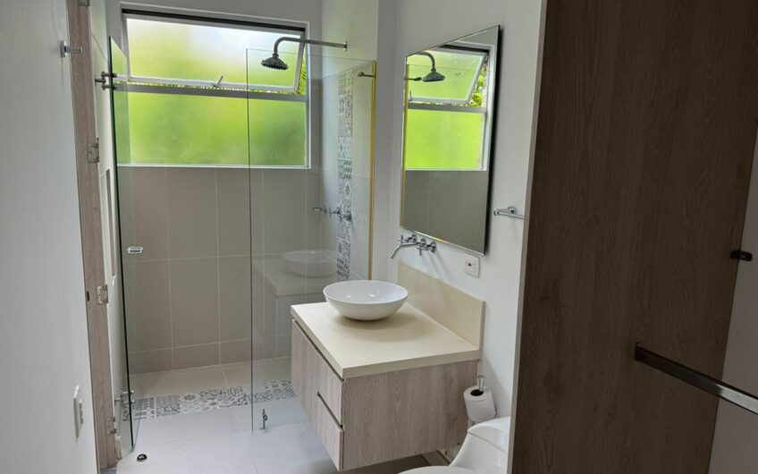 Hermosa Casa Campestre para la Venta en el Caimo