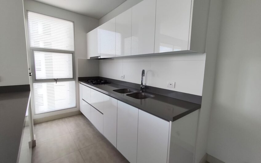 Amplio Apartamento ubicado en Exclusivo Condominio Campestre al norte de Armenia