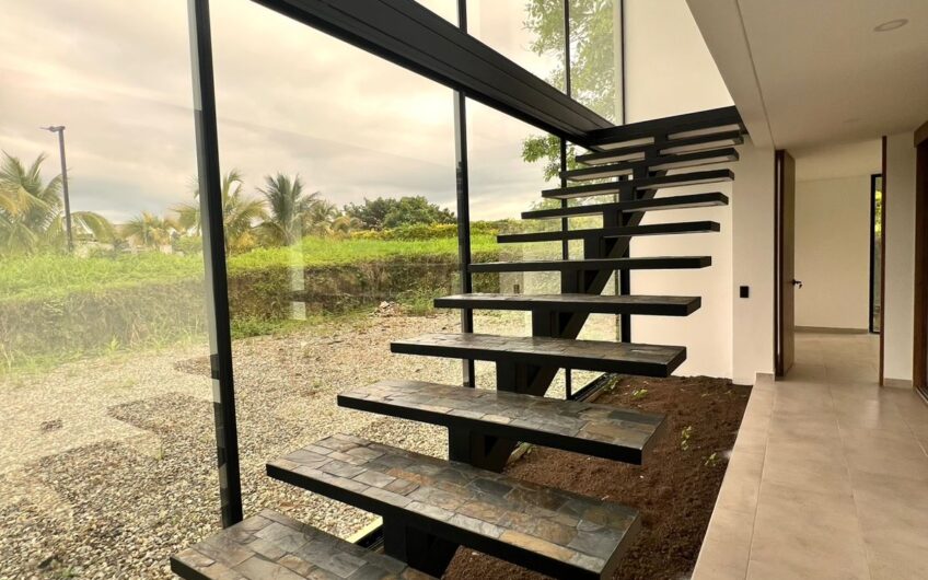 Exclusiva Casa Campestre para Alquiler en Sector Aeropuerto