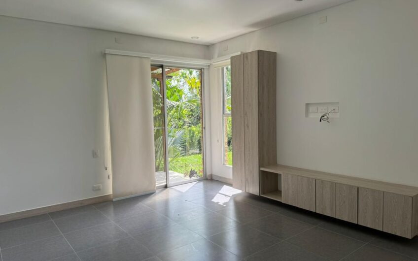 Hermosa Casa Campestre para la Venta en el Caimo