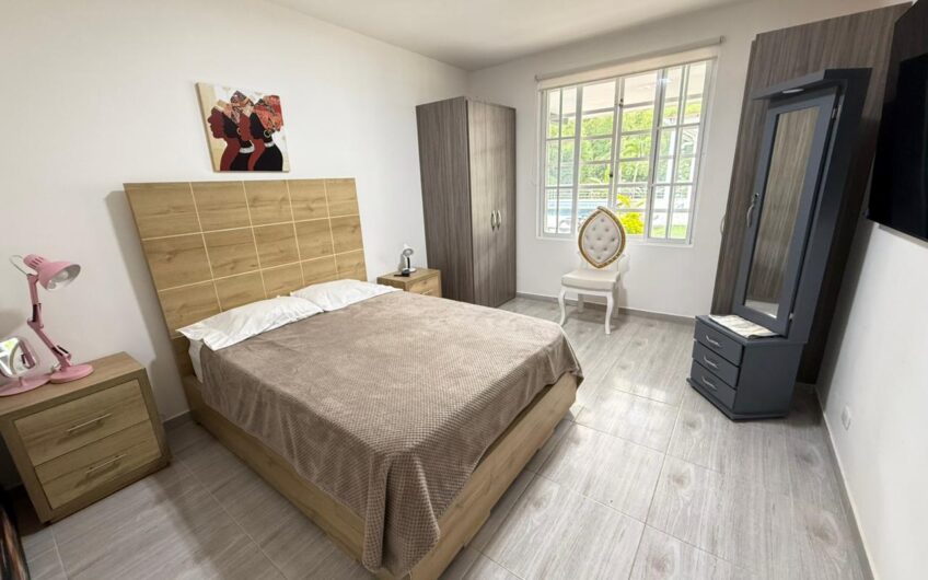 Amplia Casa Campestre para Arriendo en Sector Aeropuerto