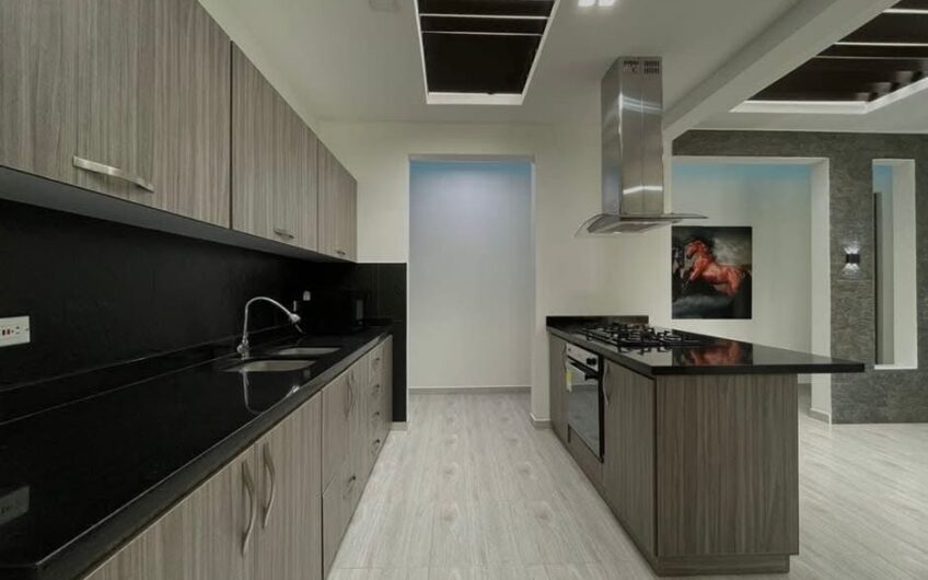 Amplia Casa Campestre para Arriendo en Sector Aeropuerto