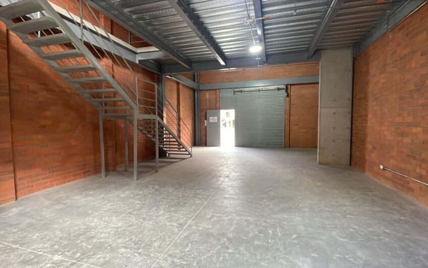 Amplia Bodega al Sur de Armenia para Arriendo