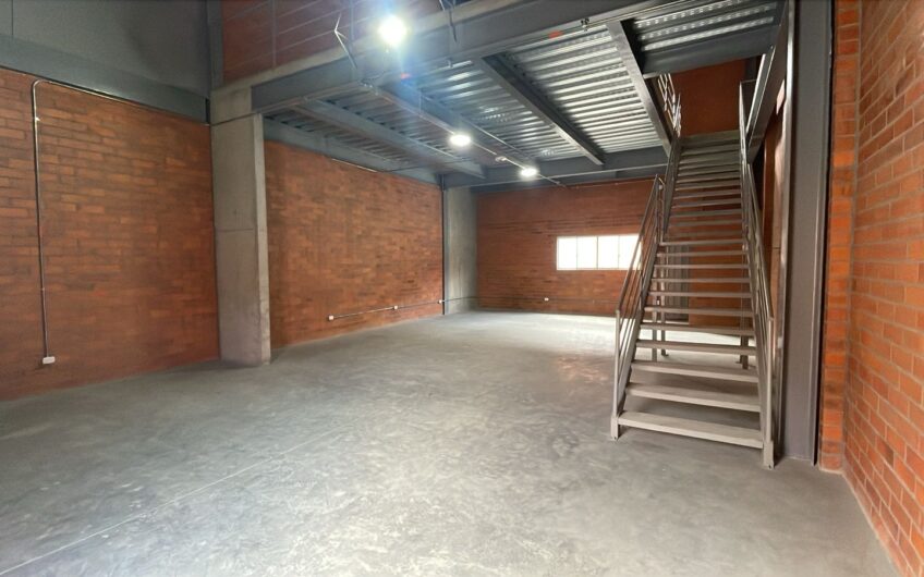 Amplia Bodega al Sur de Armenia para Arriendo