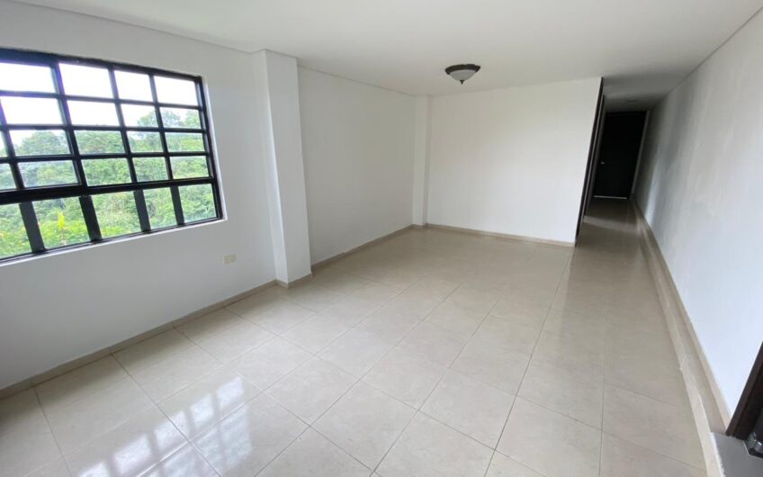 Apartamento para Alquiler Vía Circasia en Condominio Campestre