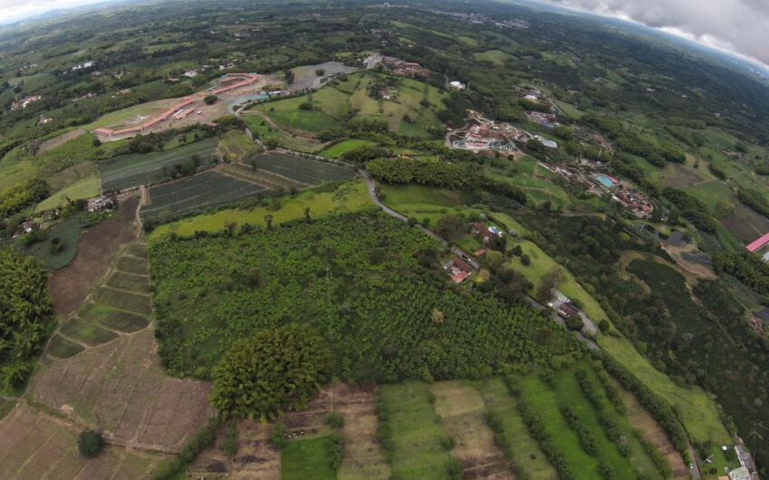 Finca Sobre Corredor Vial Turístico Sector Parque del Café – Quindío