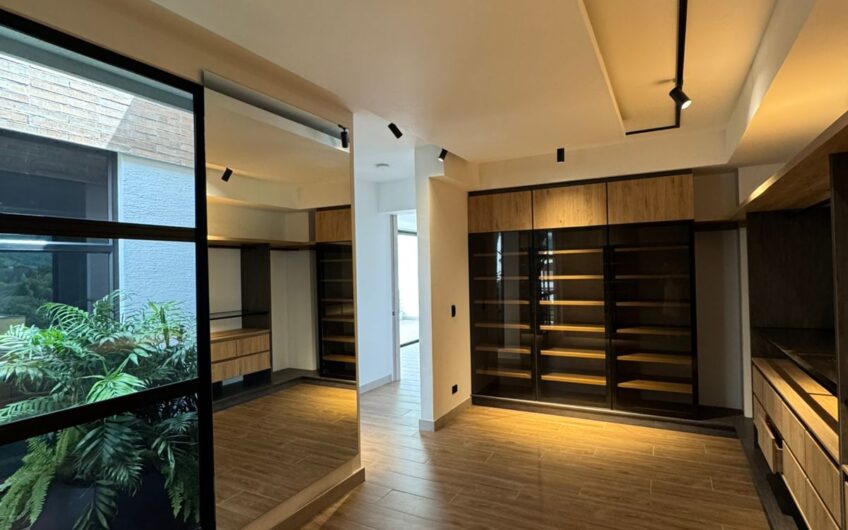 Espectacular Casa Campestre para la Venta en Calarcá