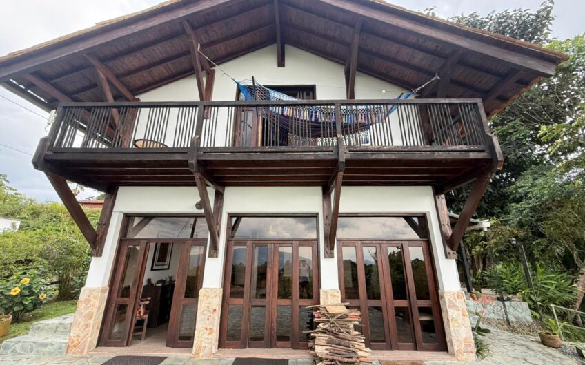 Casa Campestre para la Venta en Sector Tribunas en Pereira