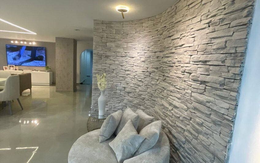 Espectacular Penthouse para Alquiler en el Sector de la Castellana al norte de Armenia