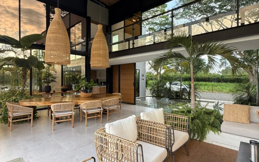 Exclusiva Casa Campestre para la Venta en Sector Aeropuerto de Armenia
