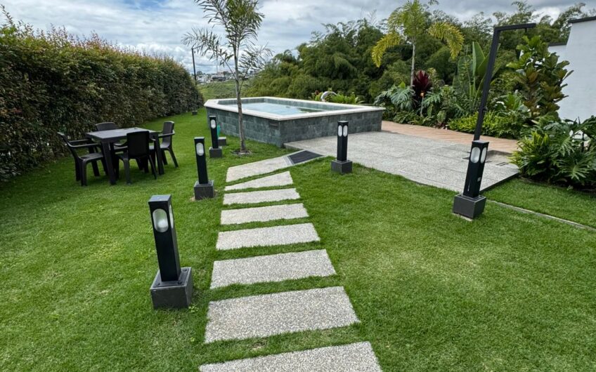 Espectacular Casa Campestre para la Venta en Calarcá