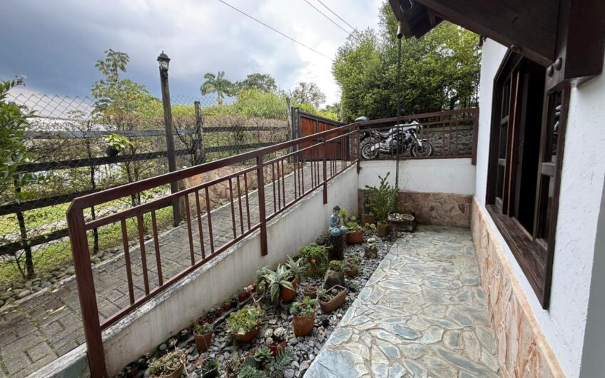 Casa Campestre para la Venta en Sector Tribunas en Pereira