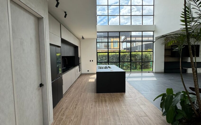 Espectacular Casa Campestre para la Venta en Calarcá