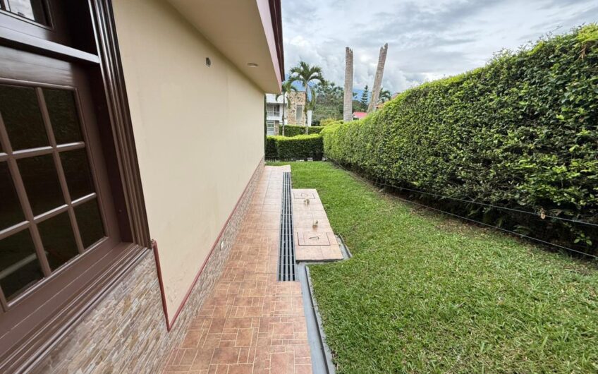 Casa Campestre en venta – Sector La Y, Calarcá