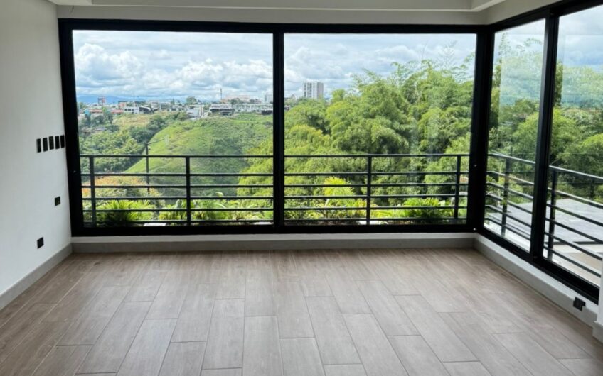 Espectacular Casa Campestre para la Venta en Calarcá