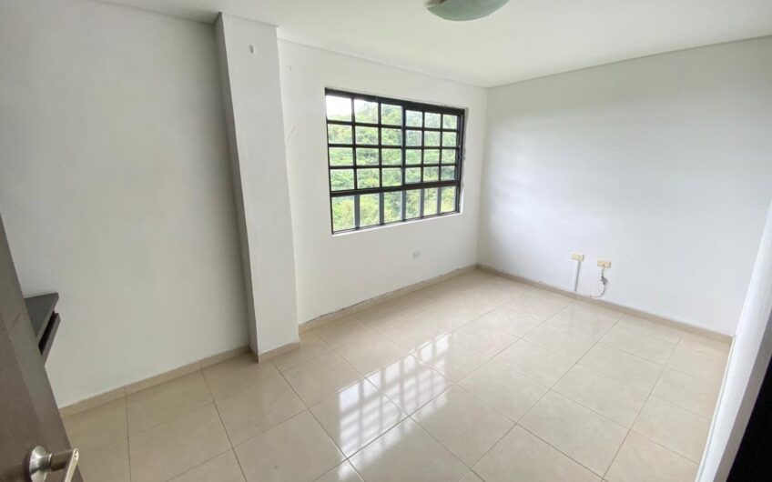 Apartamento para Alquiler Vía Circasia en Condominio Campestre