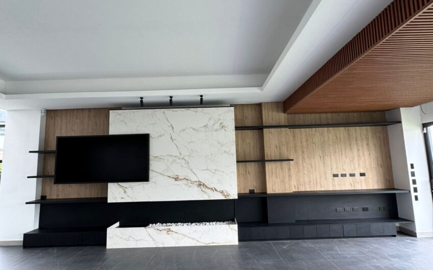 Espectacular Casa Campestre para la Venta en Calarcá